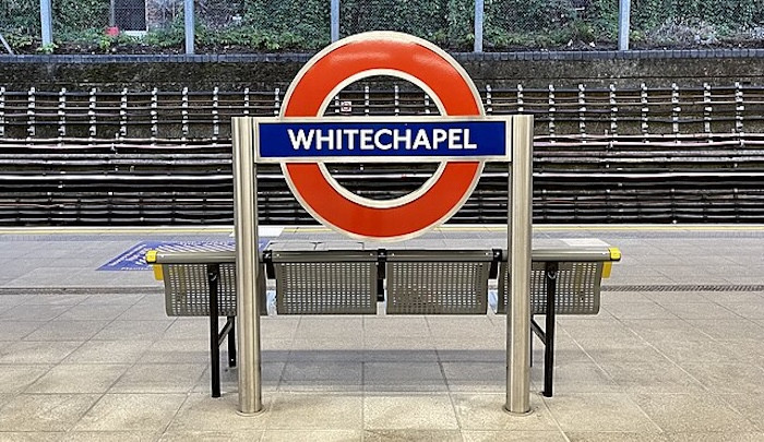 New Whitechapel station roundels by TheFrog001, Creative Commons Zero, Public Domain Dedication